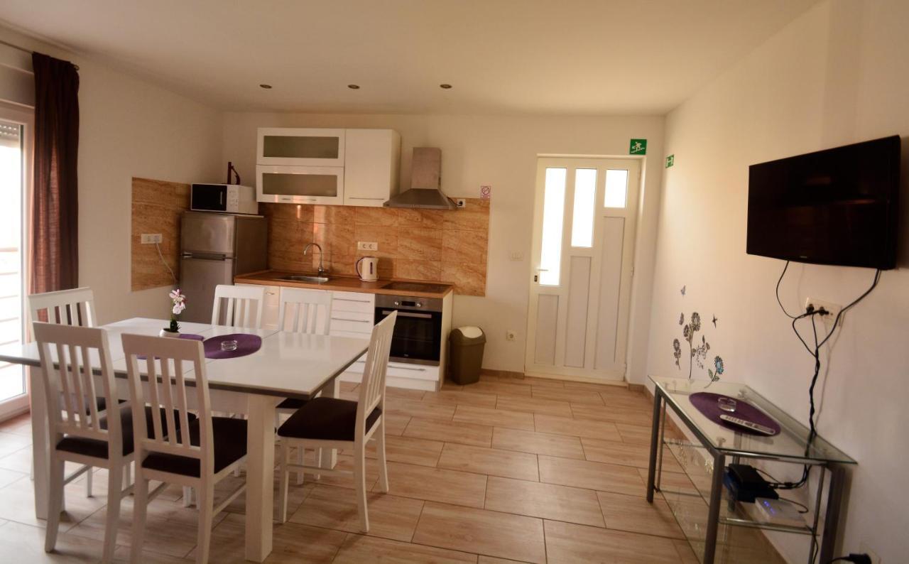 Kala And Tina Apartments بودْسْتغانا المظهر الخارجي الصورة